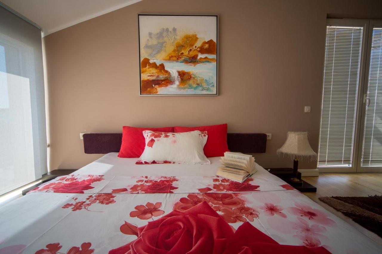 בודווה Spa Resort Luxury Apartments מראה חיצוני תמונה