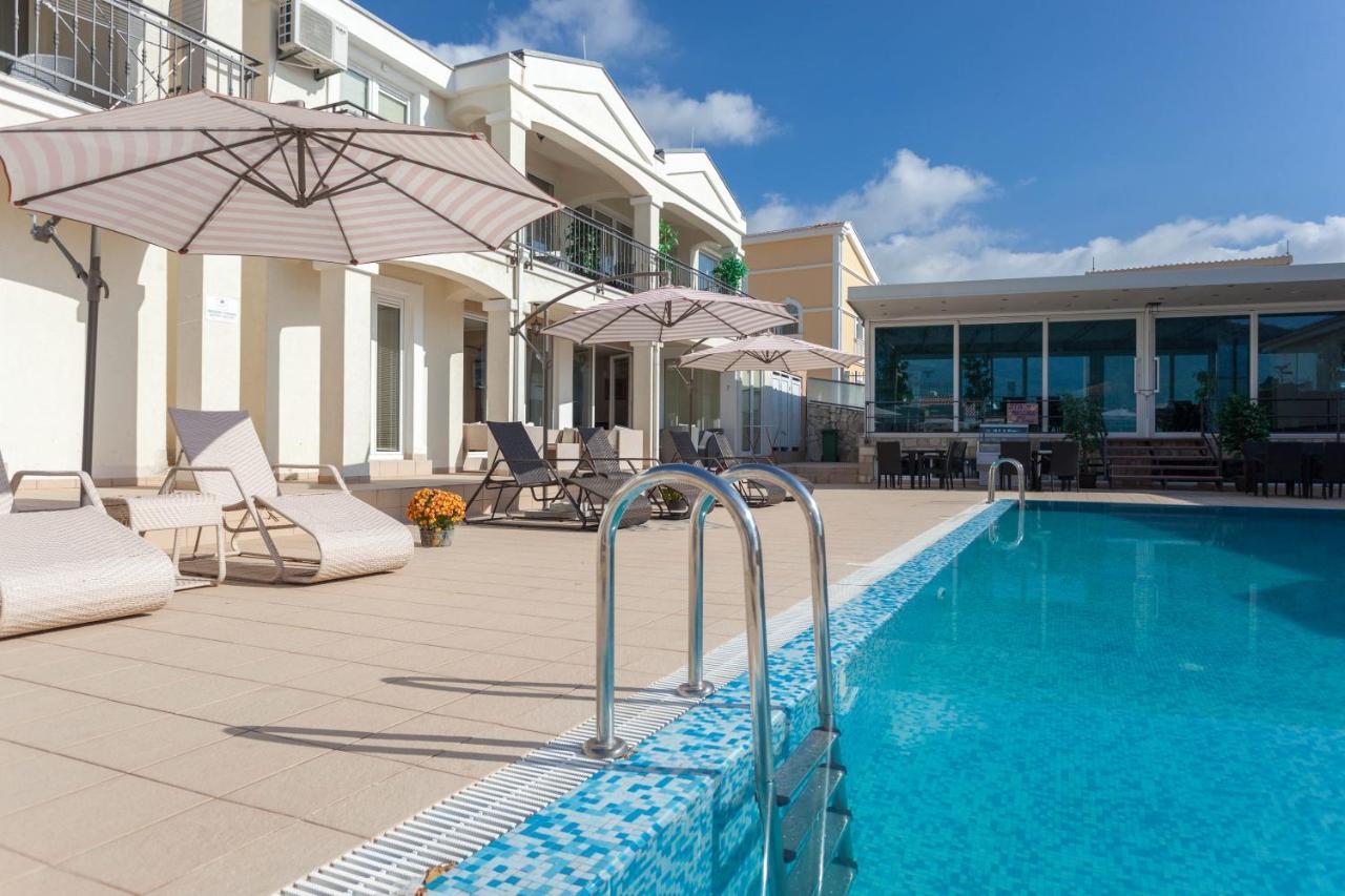 בודווה Spa Resort Luxury Apartments מראה חיצוני תמונה